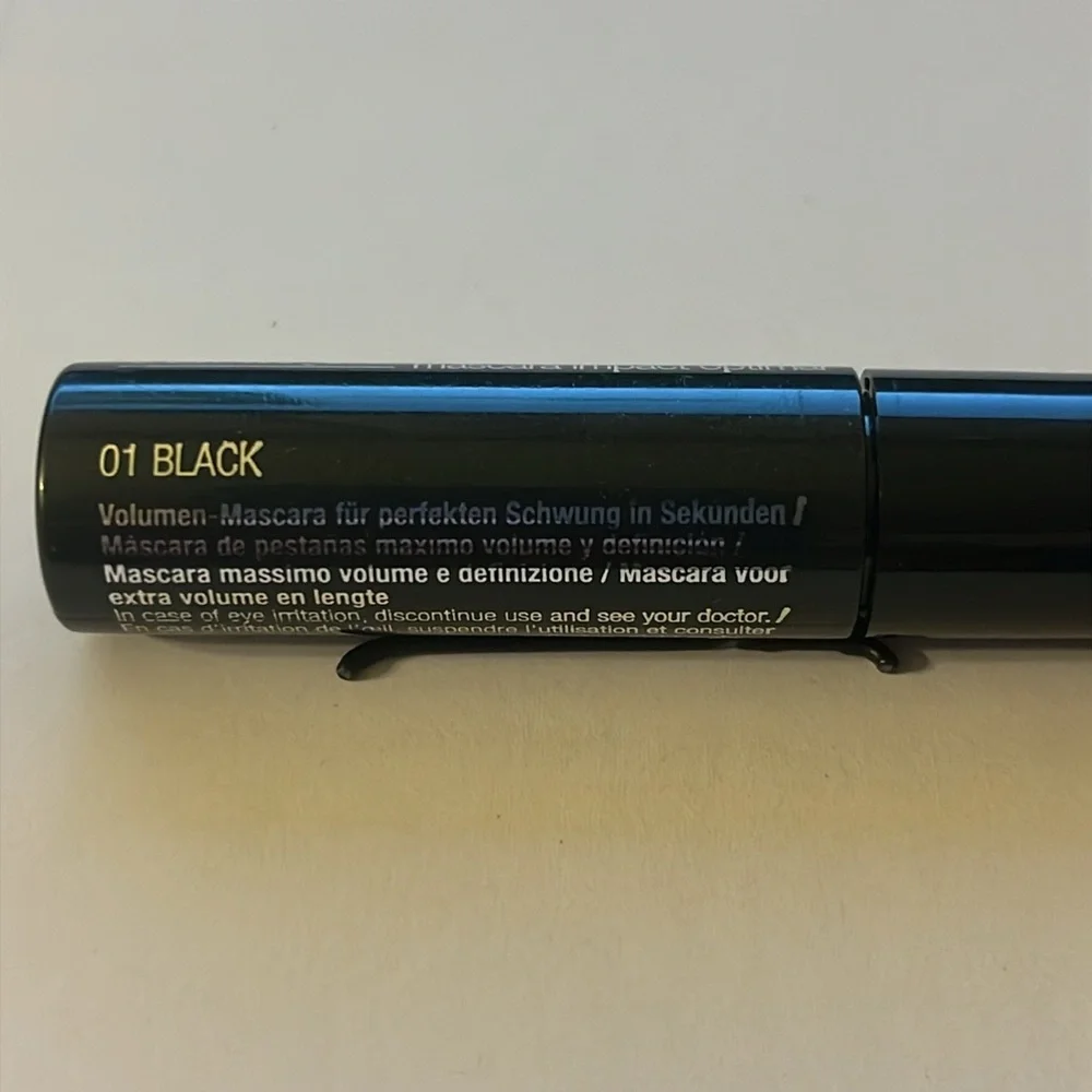 NWT Clinique High Impact Mascara Deluxe Mini Size in Black